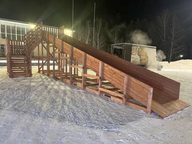 Зимняя горка 3 (скат 9.4 м)